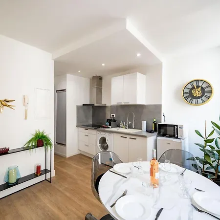Inside, Chic Et Apartment Cannes