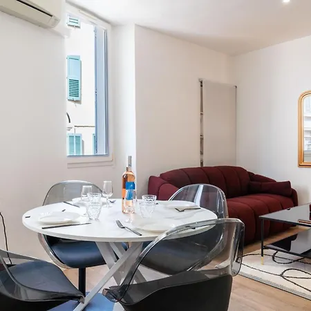 Inside, Chic Et Apartment *
